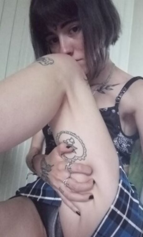 Lil Ravena art star du porno des photos