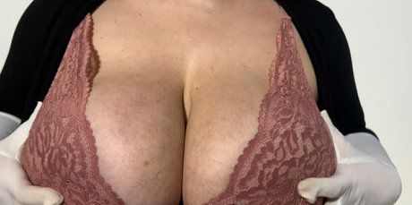 maxiboobs free actress photos