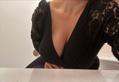 maxiboobs profile image