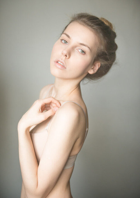 Alina Rin actriz exclusiva galería