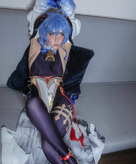 Alina Rin arte estrella porno foto