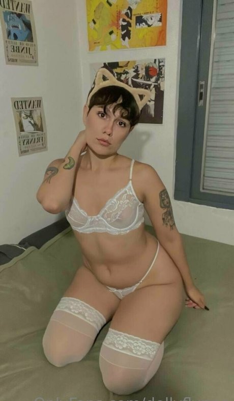 dollyflynne modèle artistique galerie