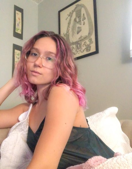 BellatrixSweets estrella porno en alta definición foto