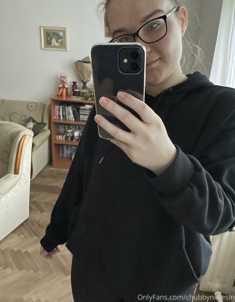 chubbynixiesin actriz de alta calidad fotos