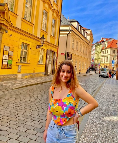 Julia Gomez actriz libre galería