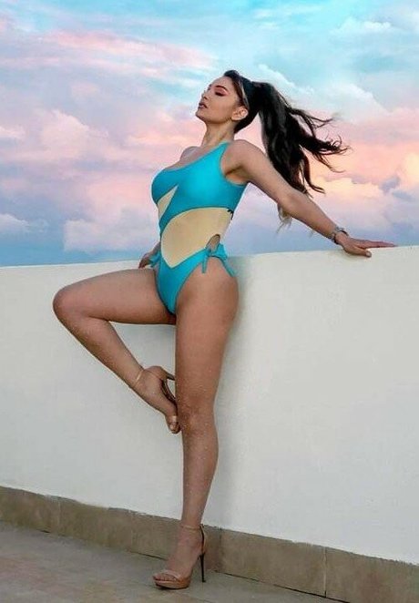 Maltese Girls buena estrella porno fotos