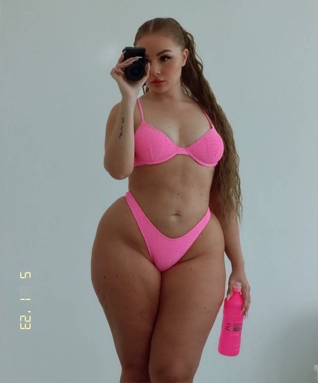 Emma Haggstrom étoile sympa galeries