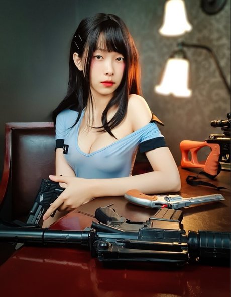 Kimmyyoy actrice chaude image