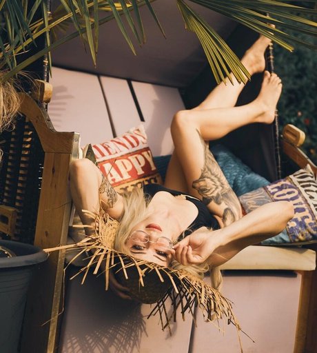 Farbenfuchs actrice libre archive