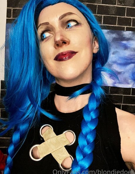 blondiedoes sexo estrella porno imágenes