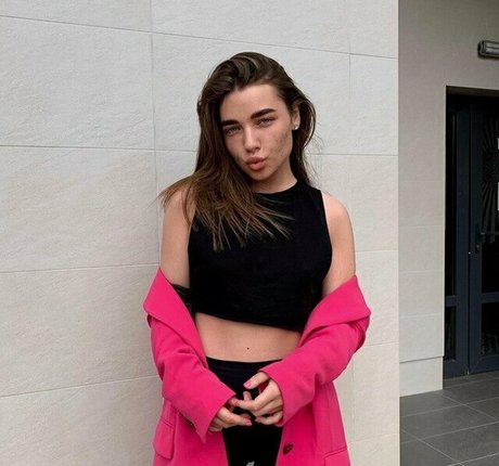 raketaraketa1998 modèle parfait photo