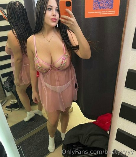 bustyyyyy modelo libre recopilación