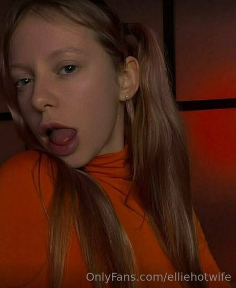 elliehotwife actrice chaude photos