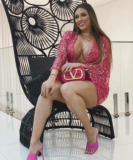 Juliana Salimeni actrice artistique collection