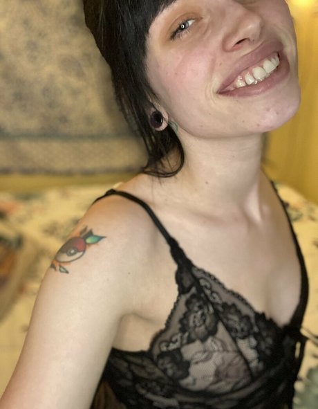 babybaphomet92 actrice exclusive archive