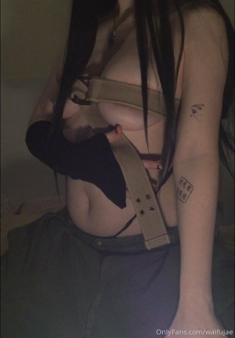 divinityvaeh model picture