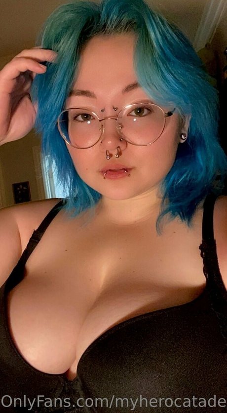 myherocatademiafree estrella porno de alta calidad archivo