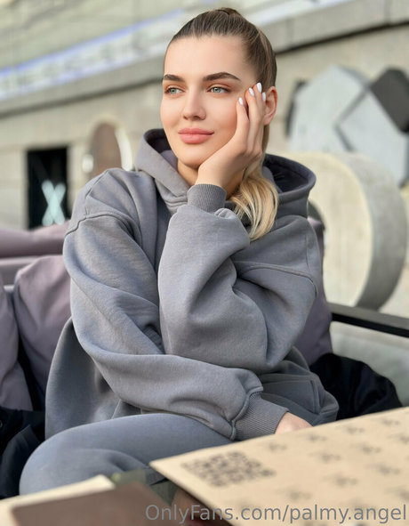 palmy angel estrella porno atractiva galería