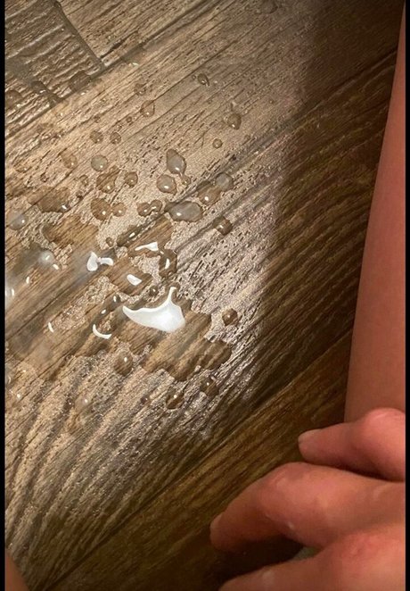 pieds de grand-mère onlyfans porno érotique photo