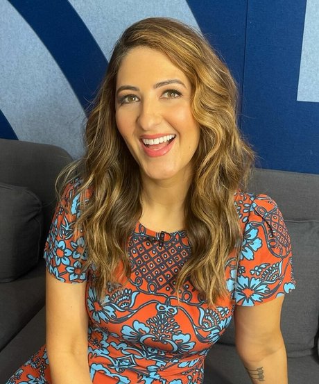 D Arcy Carden star du porno de haute qualité galerie