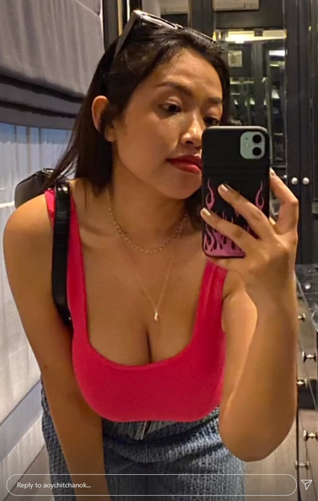 Aoy Chitchanok nus de stars du porno des photos