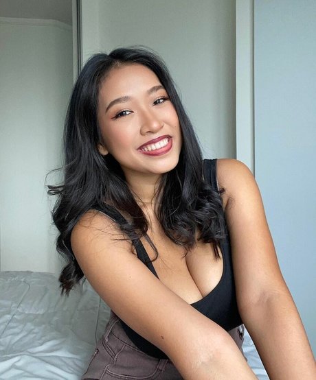 Aoy Chitchanok modèle pornographique galerie