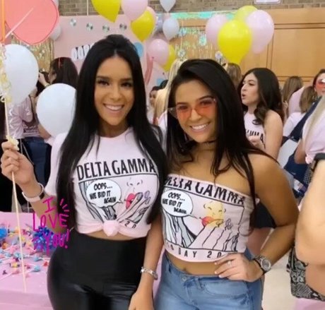 Samantha L modelo de alta definición foto