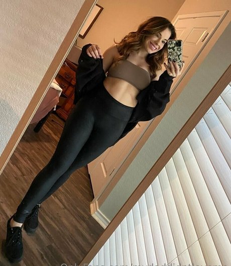 babyjeanise modelo archivo