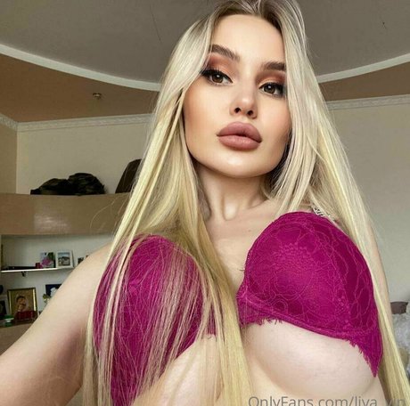 liya barbi your estrella porno desnuda imagen