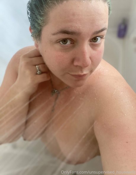 unsupervised housewife étoile sexy des photos