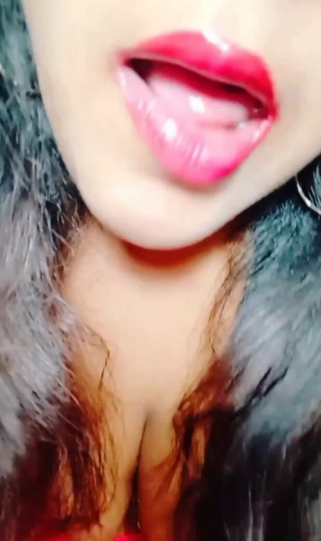 naughtyaunty actrice exclusive photos