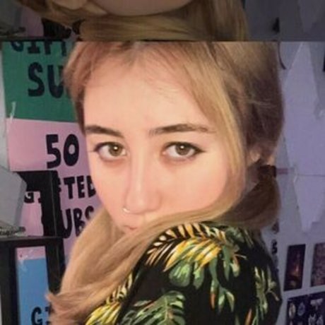 Thekaymaster estrella desnuda fotos