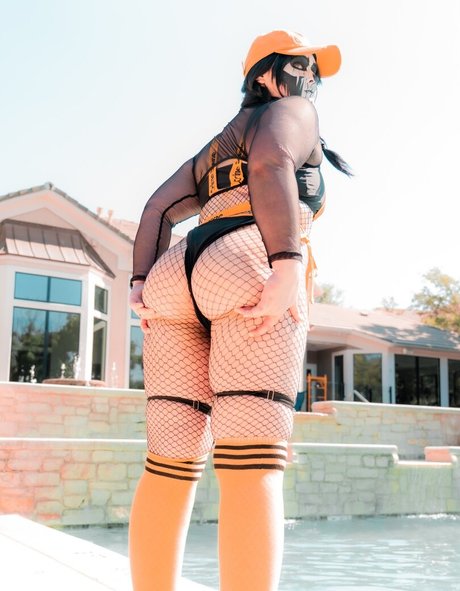 CloverCosplays actriz atractiva galerías