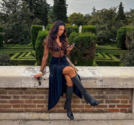 Kyra Santoro modelo desnuda recopilación