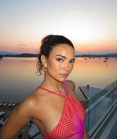 Kyra Santoro art étoile galerie