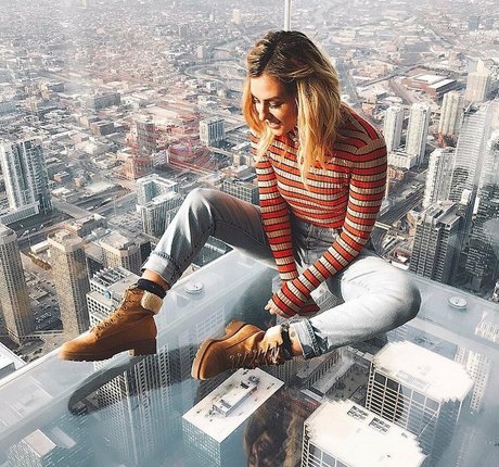 Scout Taylor Compton star érotique collection