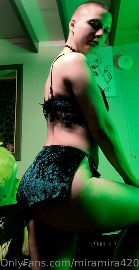 miramira420 star du porno belle photo