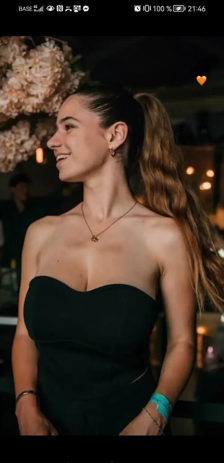 Beatriiz ma star du porno en haute qualité image