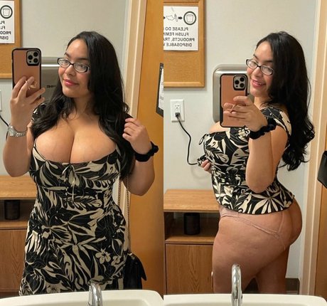 Jaki Oppai modelo mejor imagen