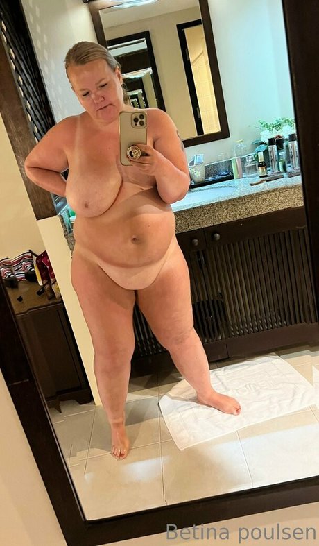 betina poulsen beau modèle image