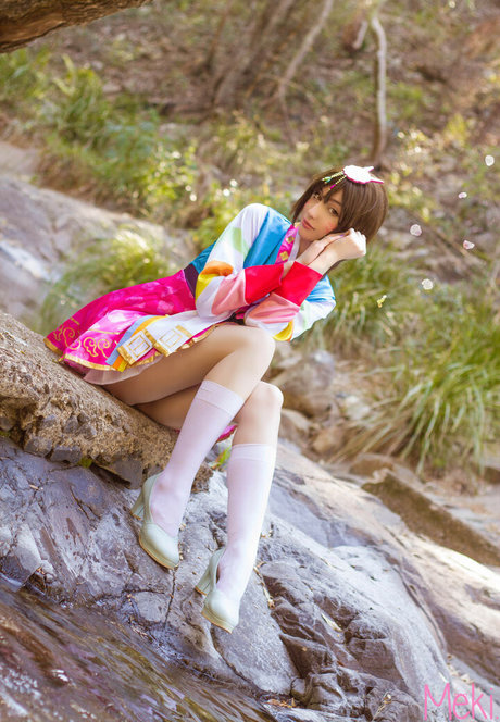 x meki modelo galerías