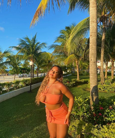 Abby C actrice chaude image