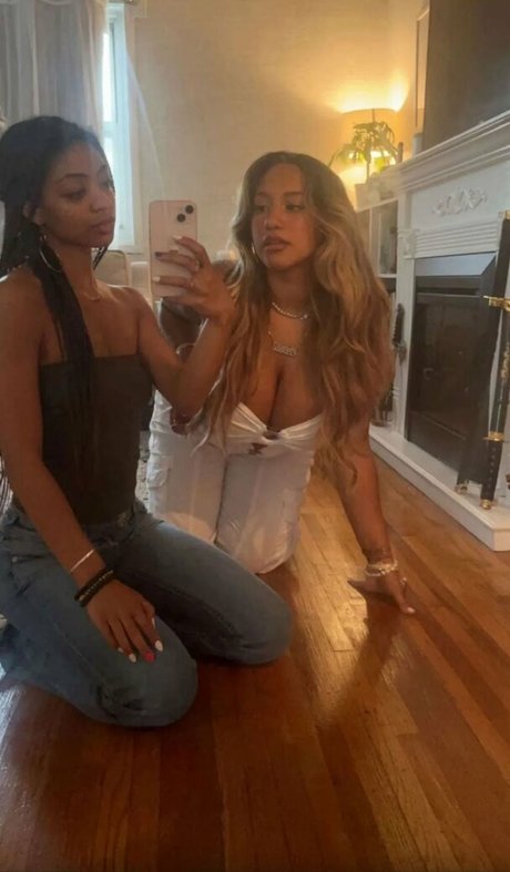 Abby C modelo desnudo archivo