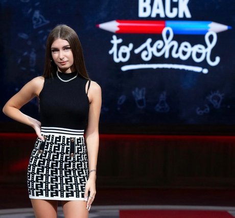 Elisa Esposito modèle meilleur photo