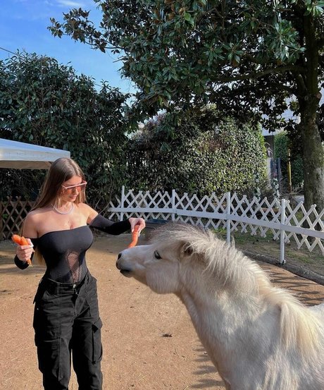 Elisa Esposito étoile exclusive collection