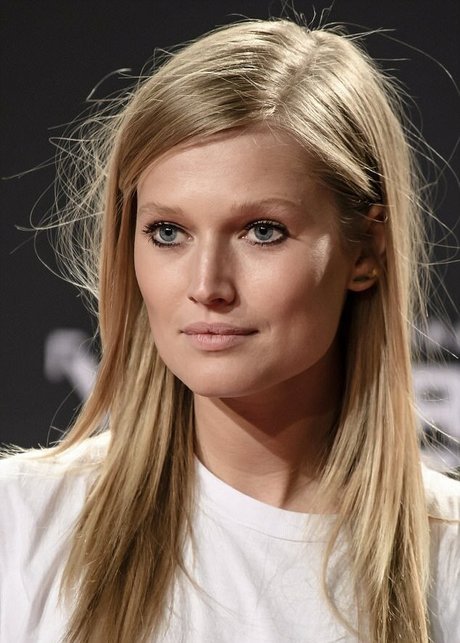 Toni Garrn actrice artistique collection