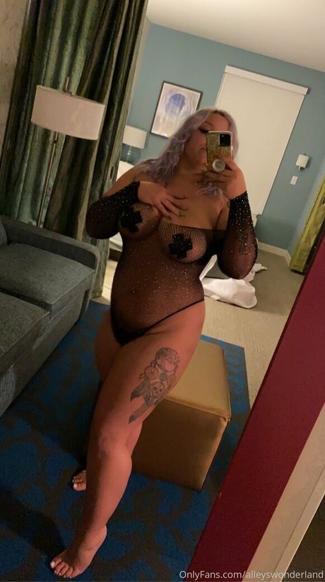 alleyswonderland actrice de grande qualité galerie