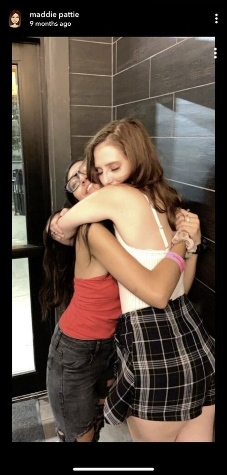 Jenelle Mathew modelo desnudos recopilación