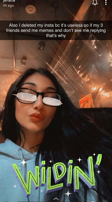 Jenelle Mathew buen modelo imágenes