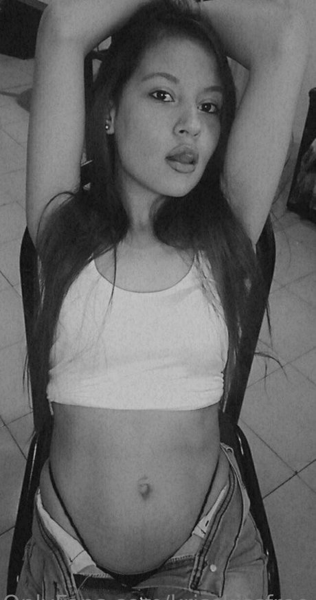 krisskissfree estrella atractiva galerías